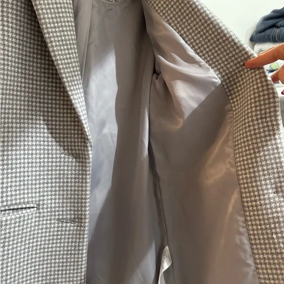 Abercrombie & Fitch Gray Checkered Jacket - Picture 6 of 8